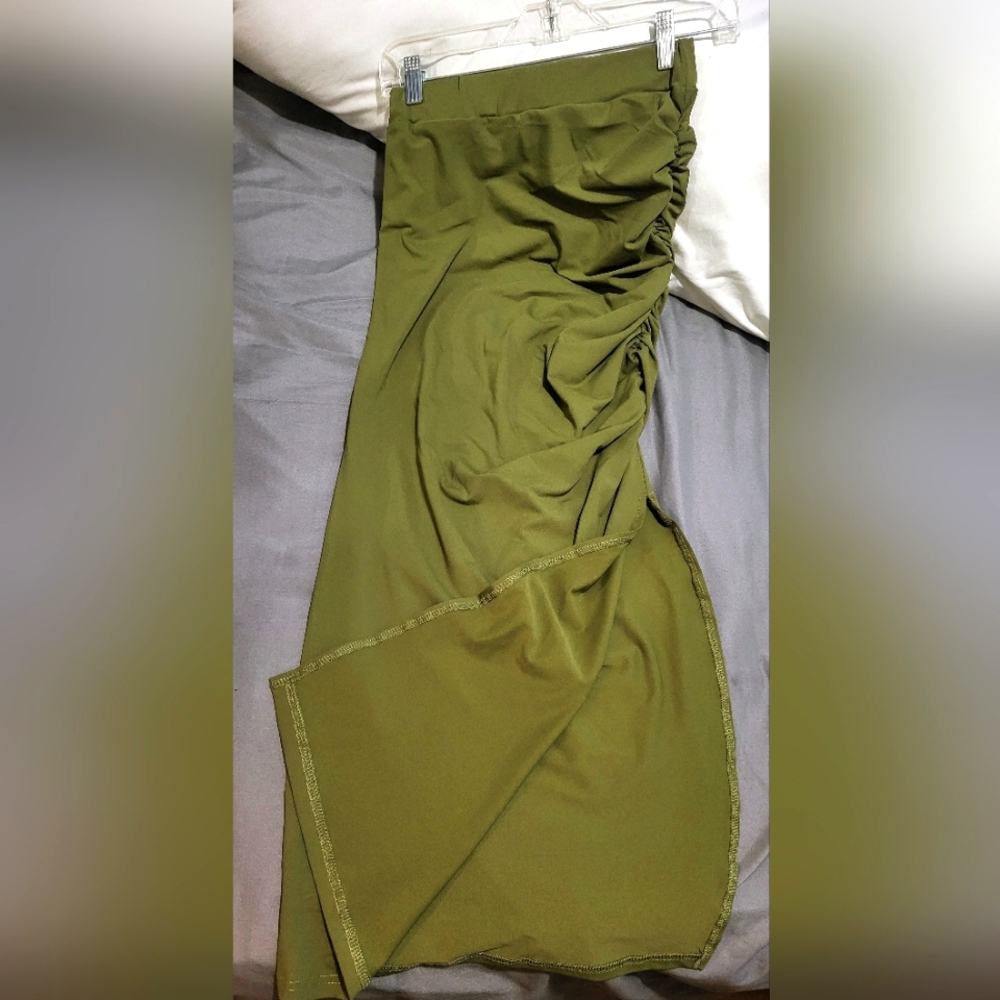 SHEIN scrunched midi skirt w/ split
